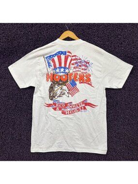 Hooters Red White & Hoot Independence Day Promo T-Shirt M